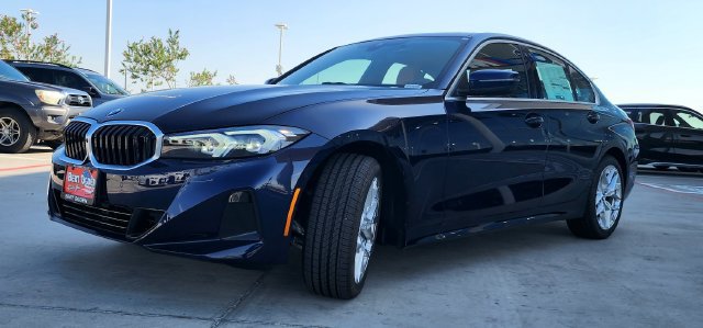 New 2026 BMW 330i xDrive Sedan w/ Premium Package AWD/4WD image 3