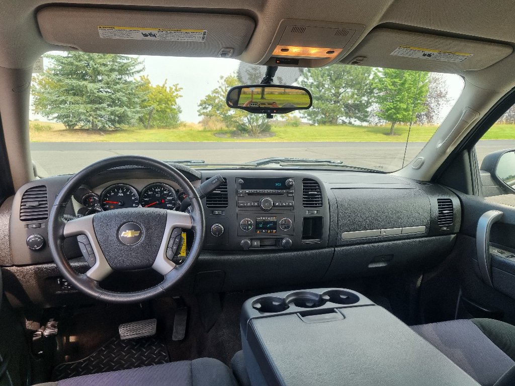 Used 2011 Chevrolet Silverado 1500 LT w/ All-Star Edition AWD/4WD image 15