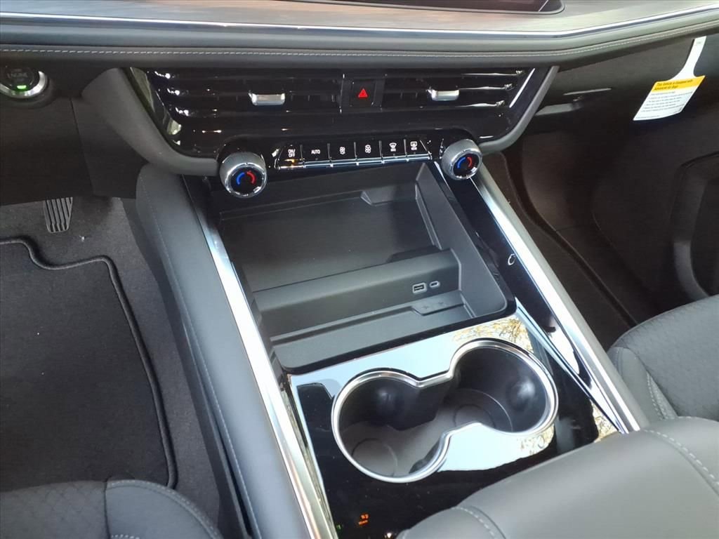 New 2026 Chevrolet Tahoe LS w/ LS Custom Edition AWD/4WD image 23
