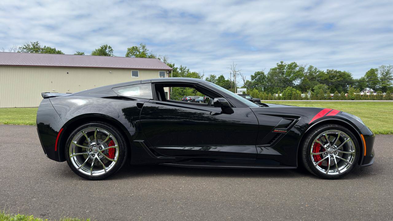 Used 2019 Chevrolet Corvette Grand Sport RWD image 16