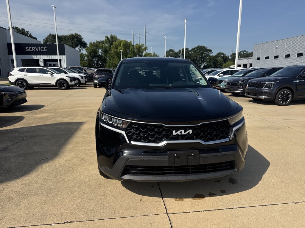 Used 2022 Kia Sorento LX FWD image 3
