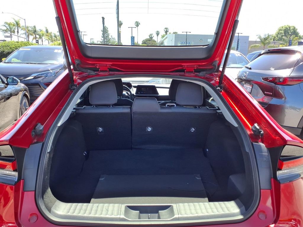 Used 2024 Toyota Prius LE image 24