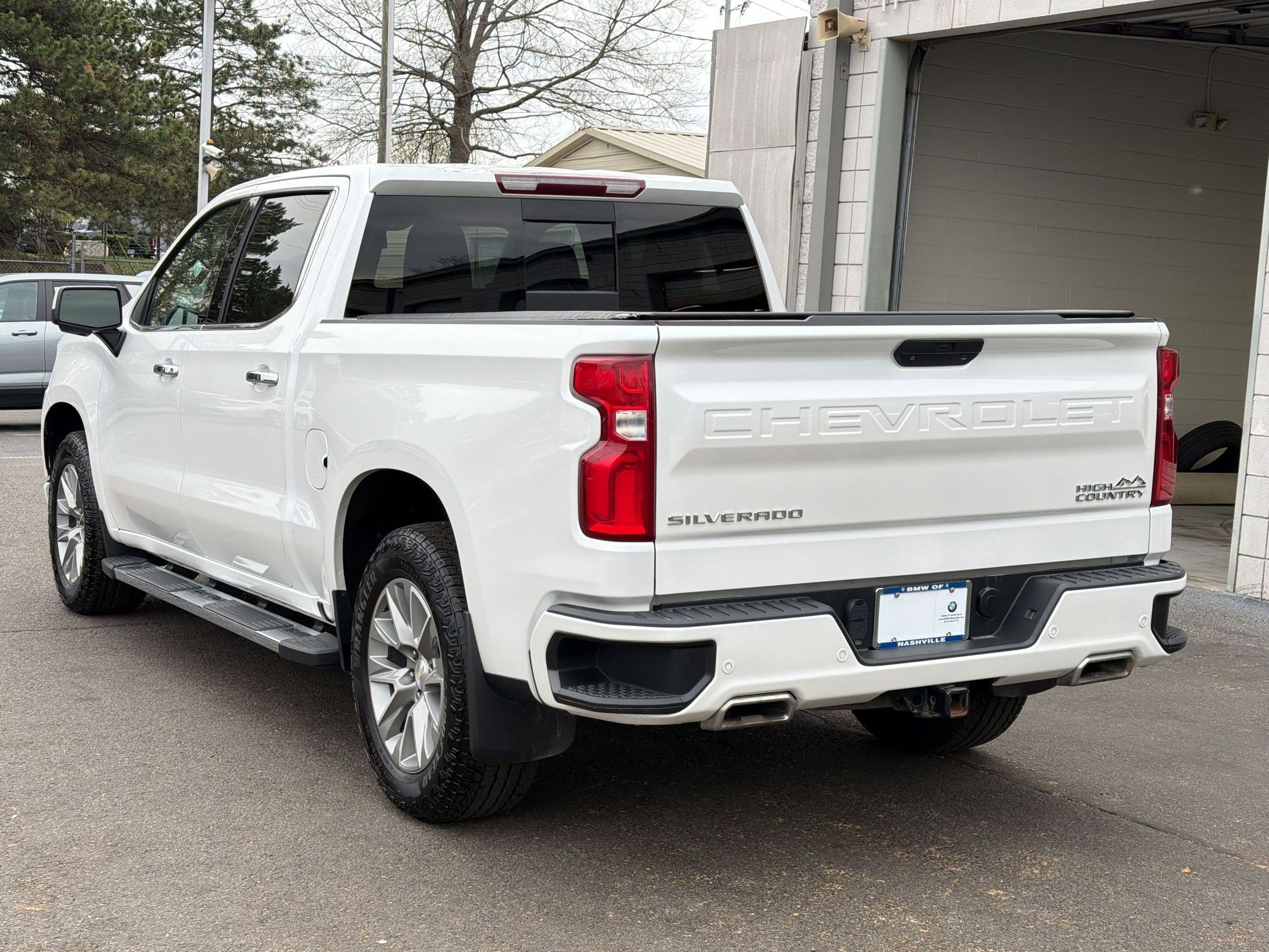 Used 2022 Chevrolet Silverado 1500 High Country w/ Z71 Off-Road Package image 3