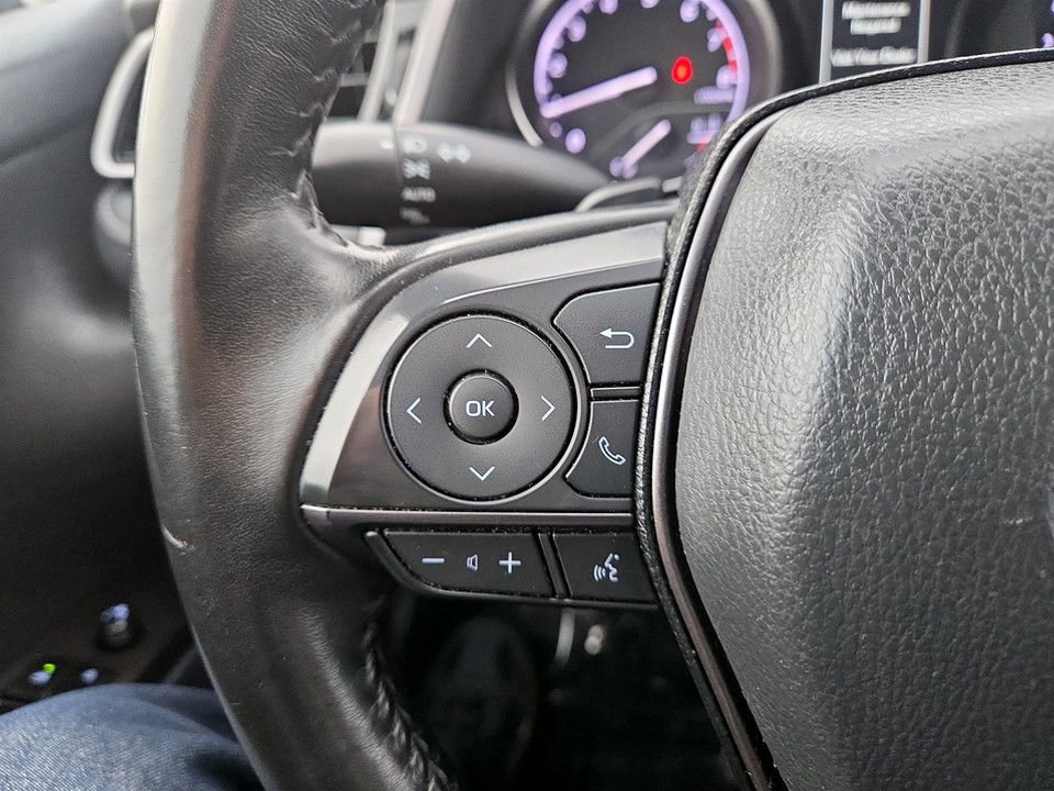 Used 2023 Toyota Camry SE image 18