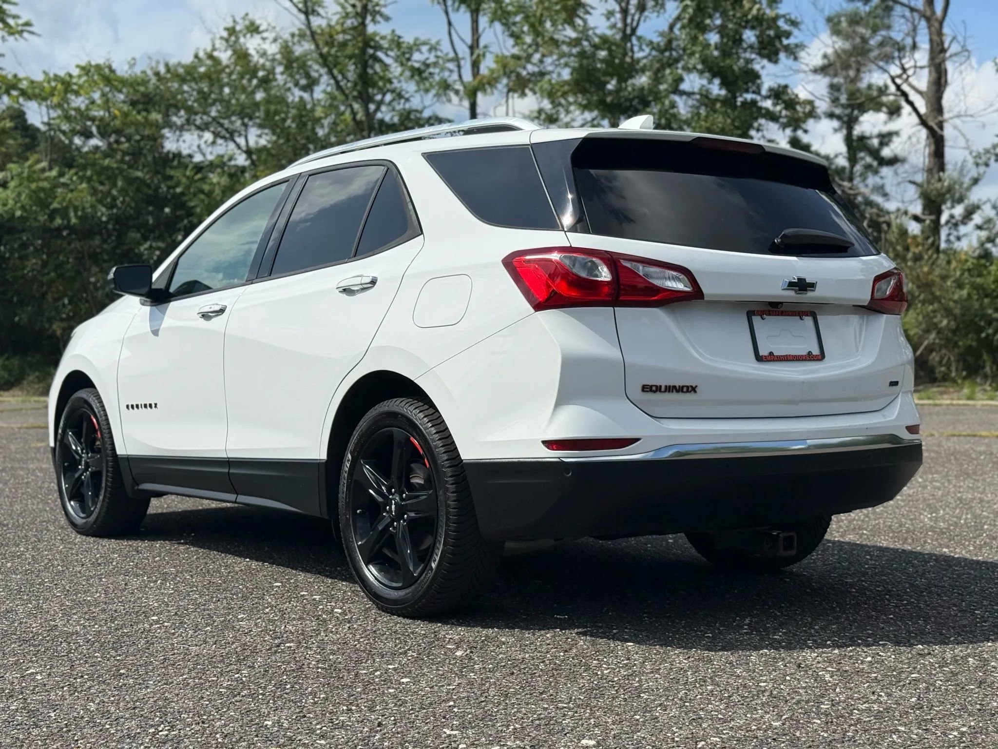 Used 2020 Chevrolet Equinox Premier w/ Premier Redline Edition image 3