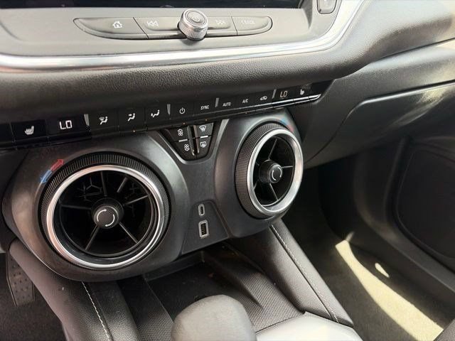 Used 2023 Chevrolet Blazer LT w/ Convenience Package FWD image 23