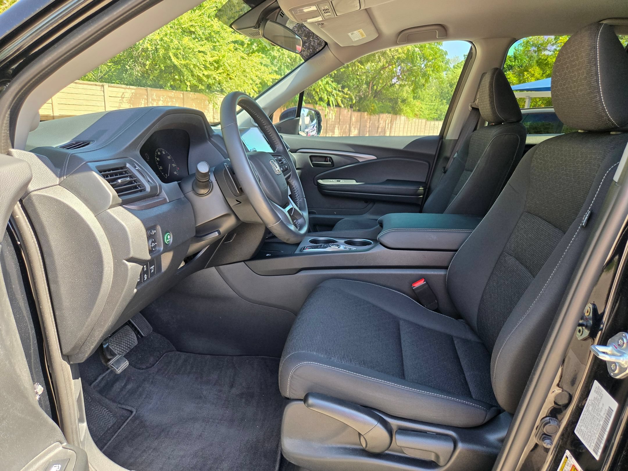 Used 2025 Honda Ridgeline Sport image 9