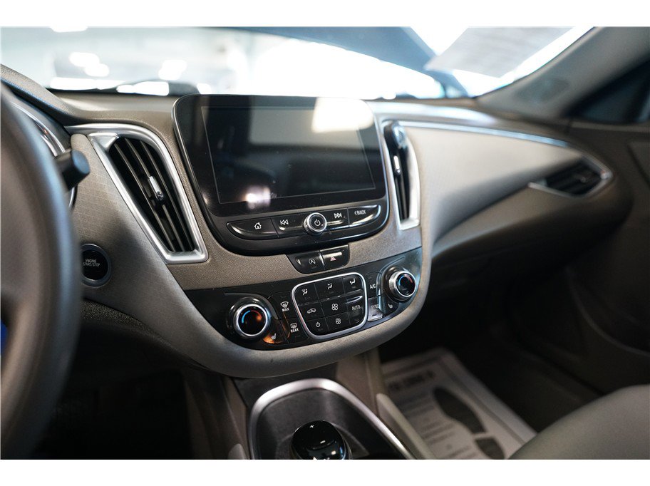 Used 2020 Chevrolet Malibu LT FWD image 20