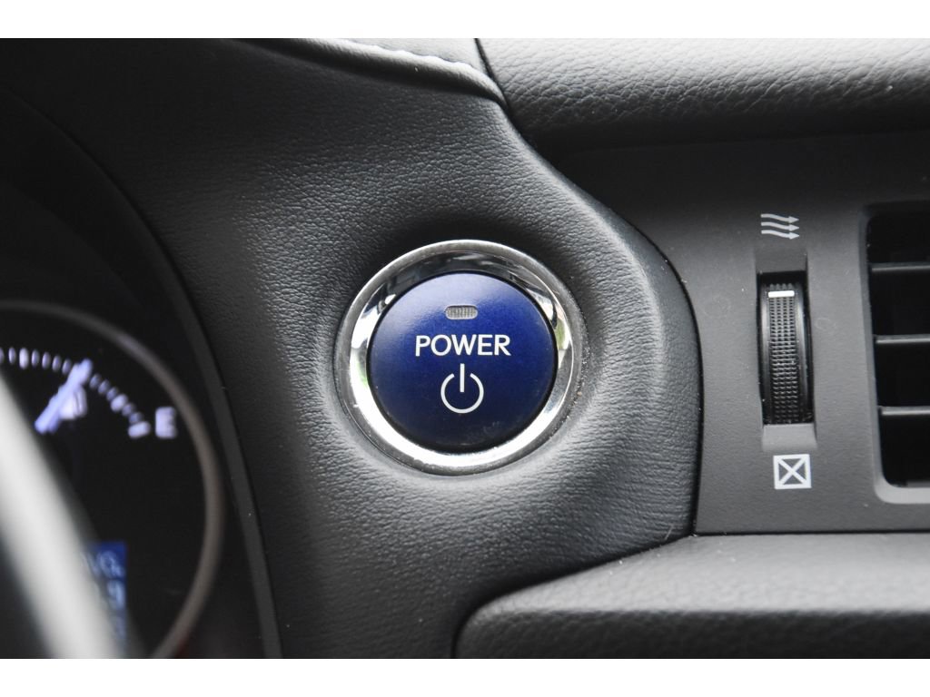 Used 2014 Lexus CT 200h image 32