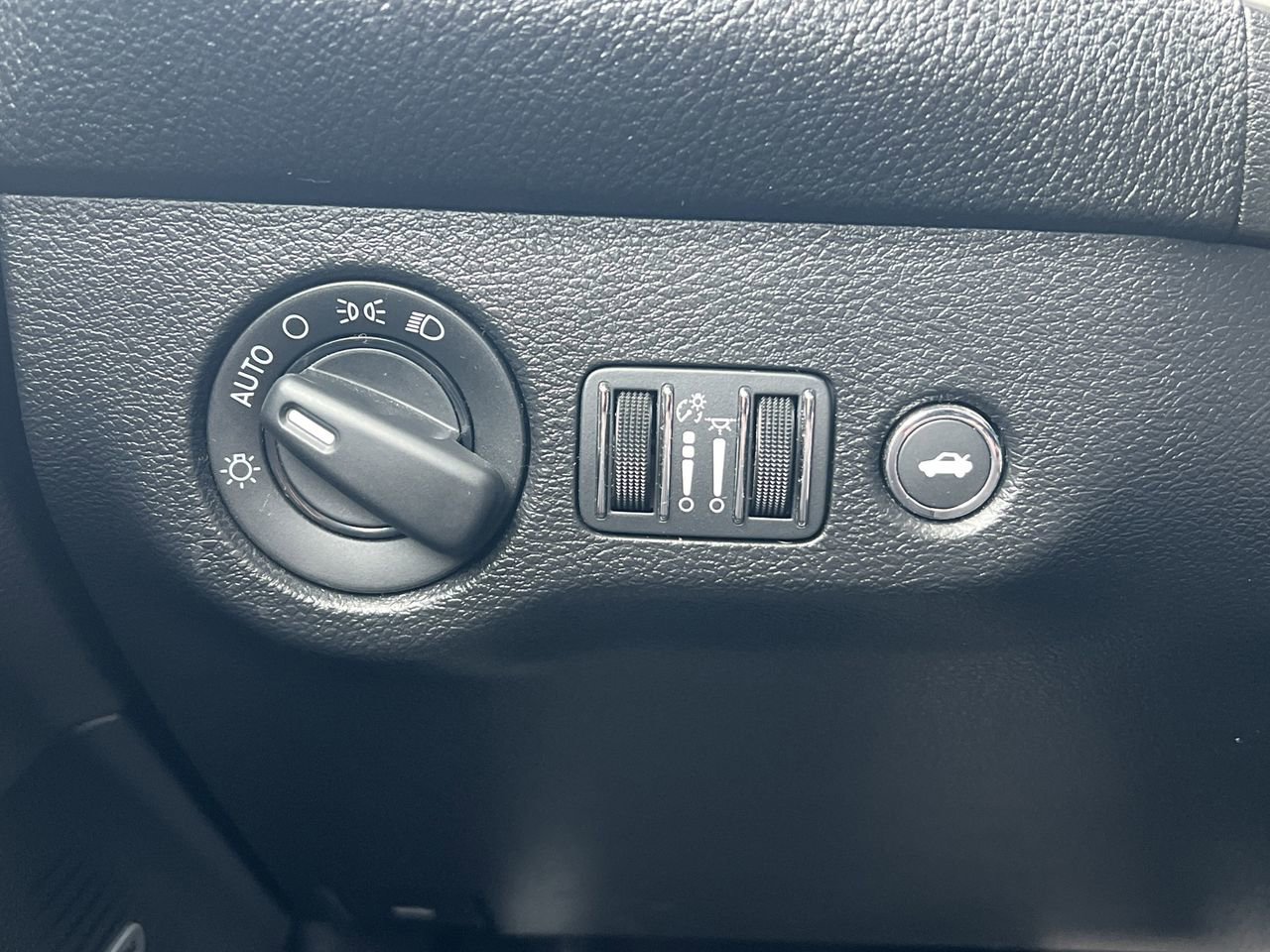 Used 2022 Dodge Challenger R/T Scat Pack image 14