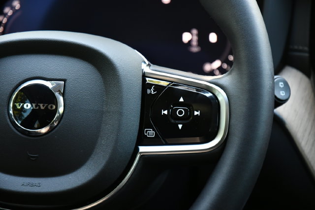 New 2027 Volvo XC60 B5 Ultra AWD/4WD image 24