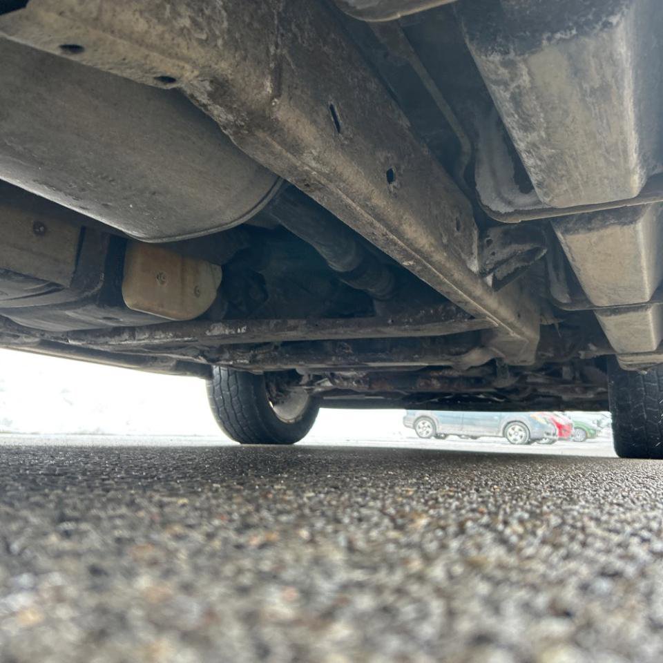 Used 2010 Chevrolet Avalanche LTZ image 15