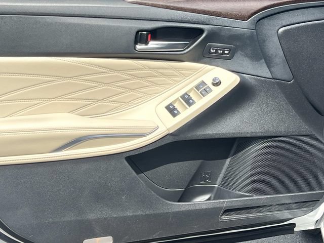Used 2020 Toyota Avalon Limited w/ Advanced Safety Package FWD image 23