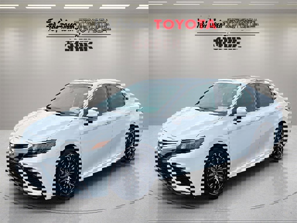 Used 2023 Toyota Camry SE