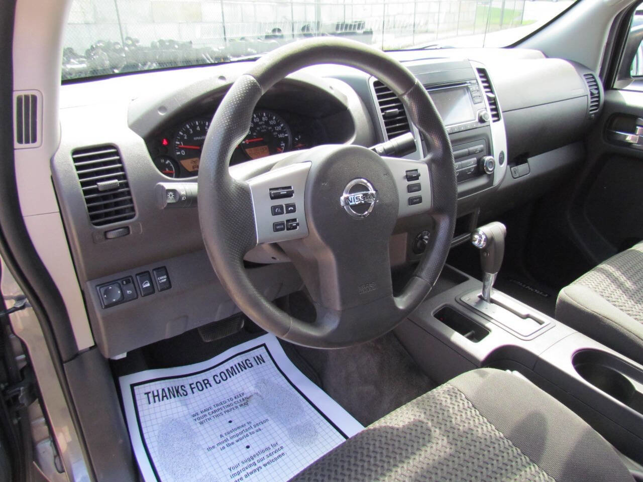 Used 2018 Nissan Frontier SV image 10