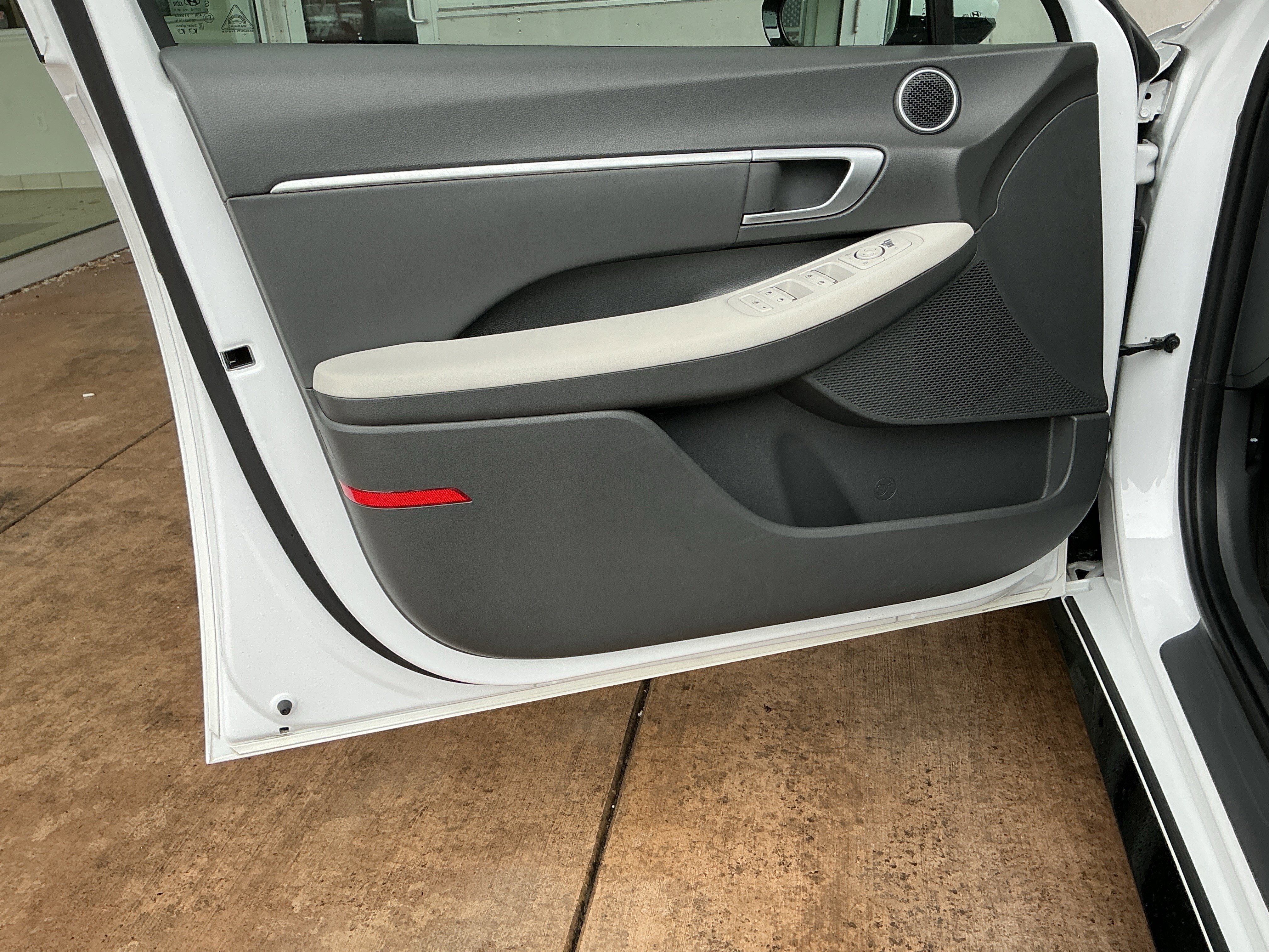 Used 2025 Hyundai Sonata SEL image 14