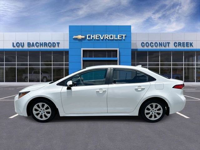 Used 2024 Toyota Corolla LE FWD image 5