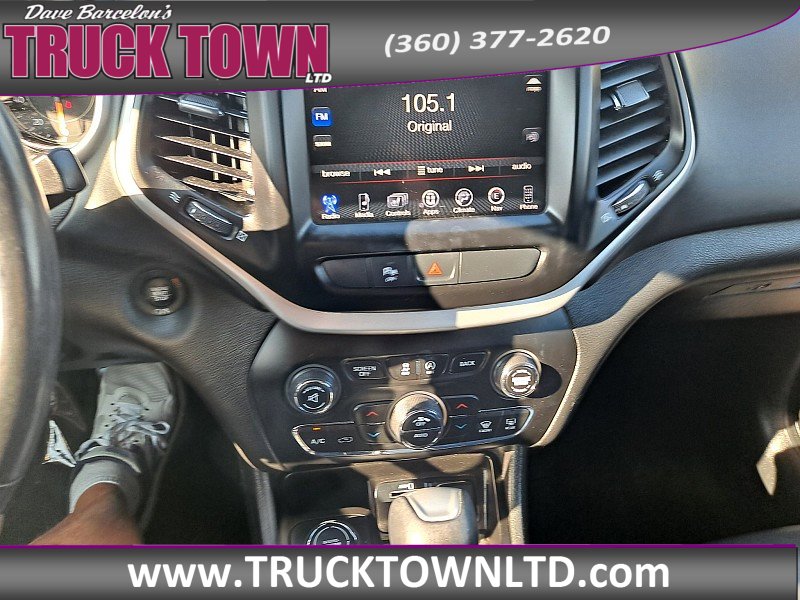 Used 2018 Jeep Cherokee Overland AWD/4WD image 22