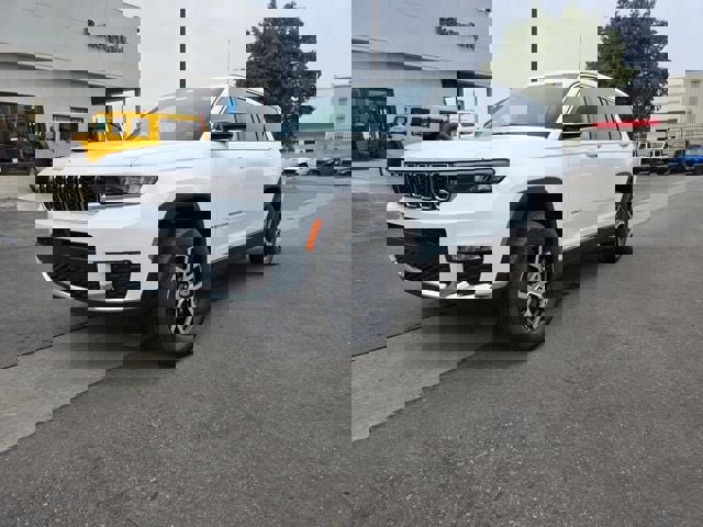 New 2025 Jeep Grand Cherokee L Limited w/ Trailer Tow Package image 3