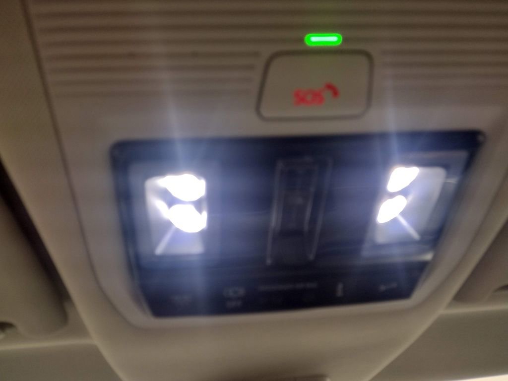 New 2025 Volkswagen ID. Buzz 1st Edition image 40