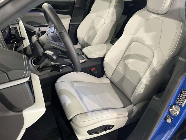 New 2026 Porsche Macan 4 Electric AWD/4WD image 17