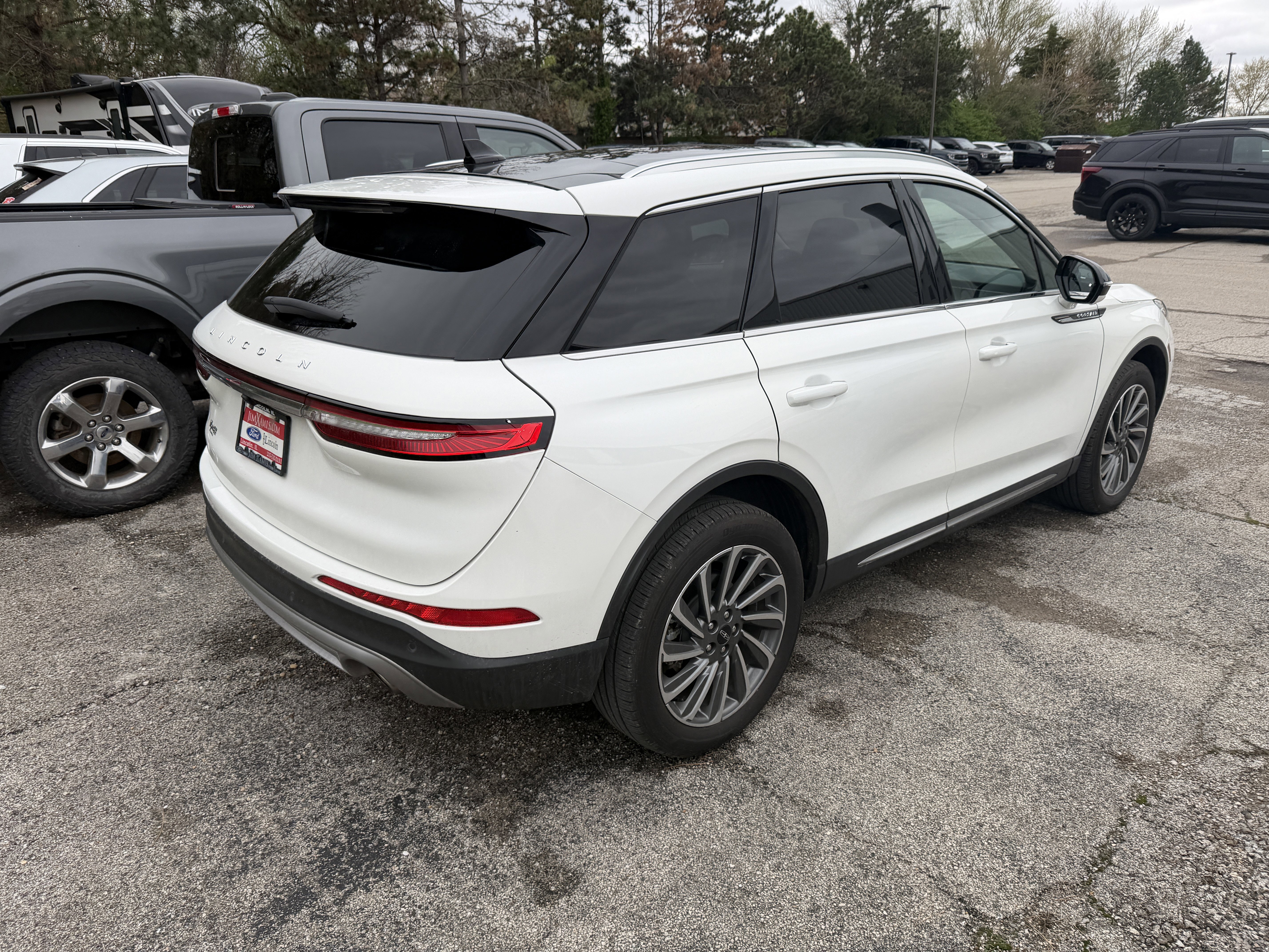 Used 2023 Lincoln Corsair Reserve image 7