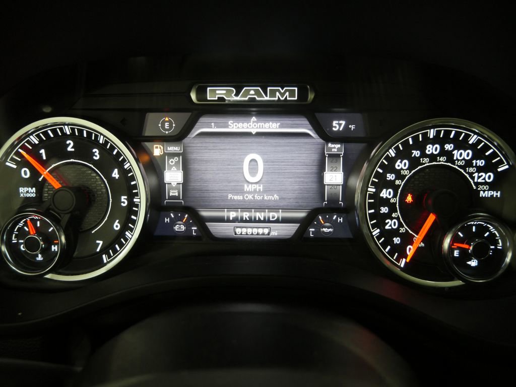 Used 2023 RAM 1500 Laramie AWD/4WD image 15