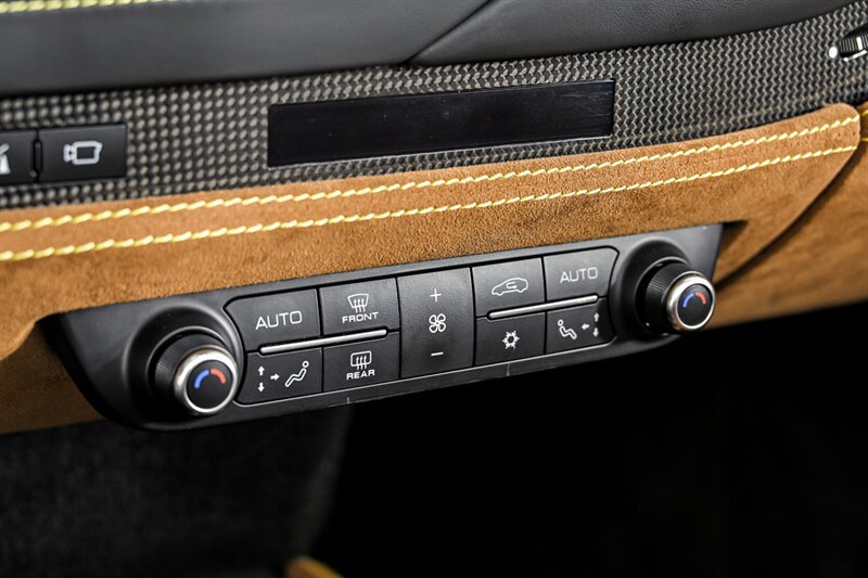 Used 2022 Ferrari F8 Tributo RWD image 36