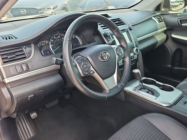 Used 2014 Toyota Camry SE FWD image 14