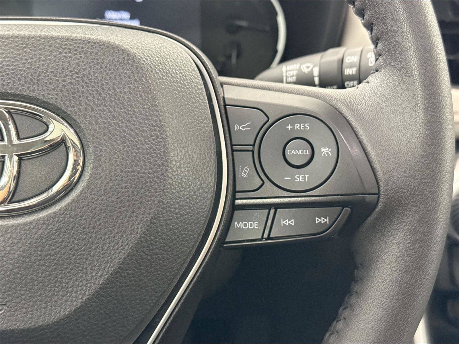 Certified 2025 Toyota RAV4 XLE Premium FWD image 18