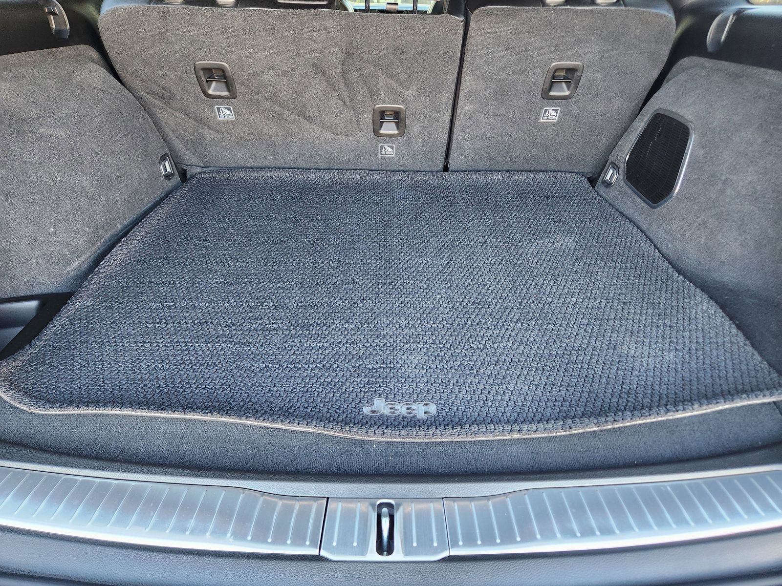 Used 2022 Jeep Grand Cherokee Summit image 35