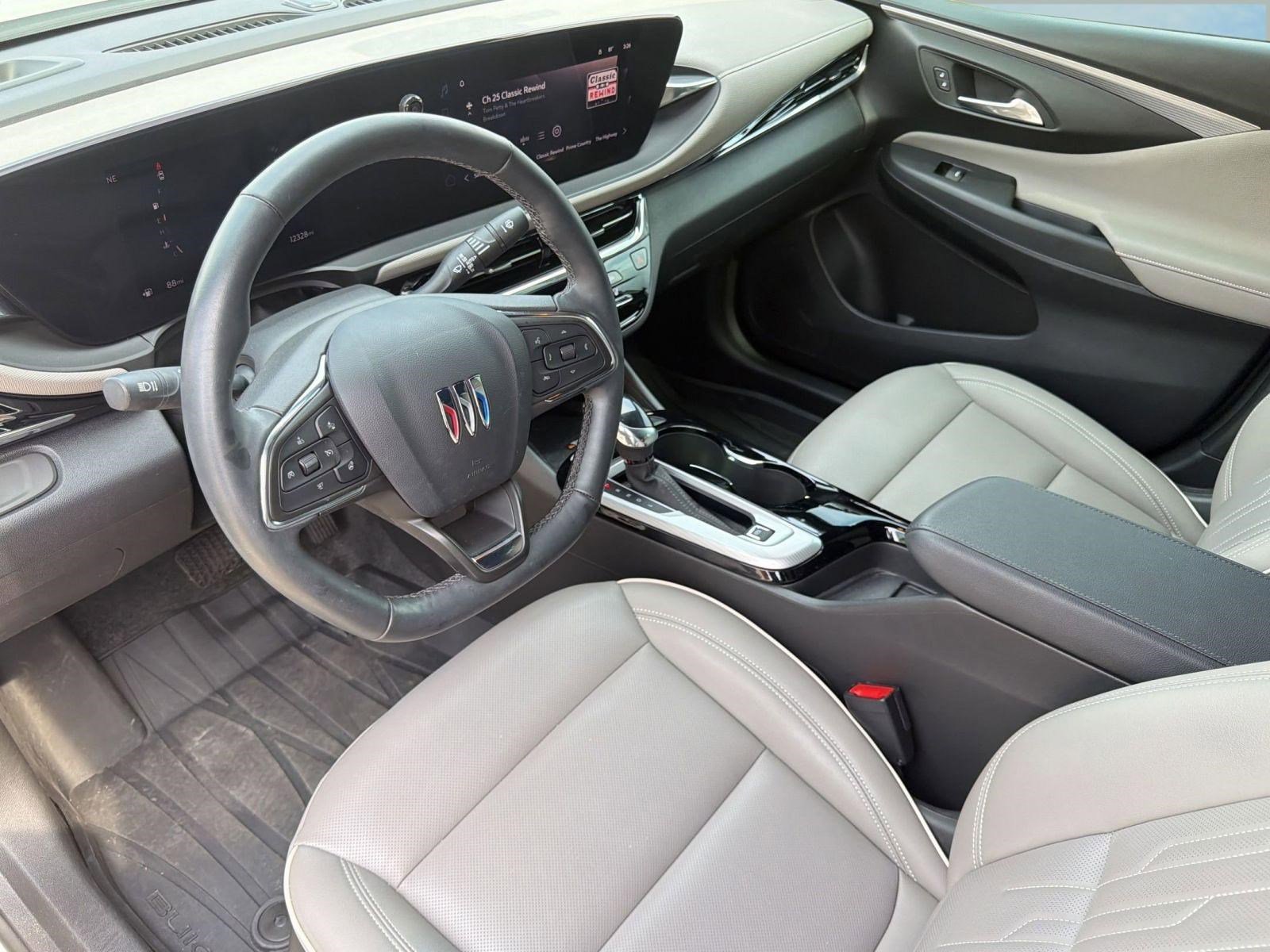 Used 2025 Buick Envista Avenir image 4