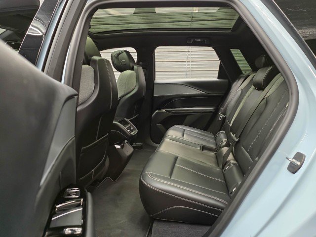 Used 2024 Cadillac Lyriq Tech w/ Driver Assist Package AWD/4WD image 15