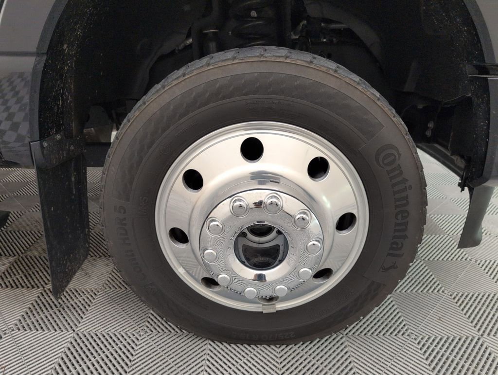 Certified 2025 Ford F450 Platinum w/ Platinum Plus Package image 14