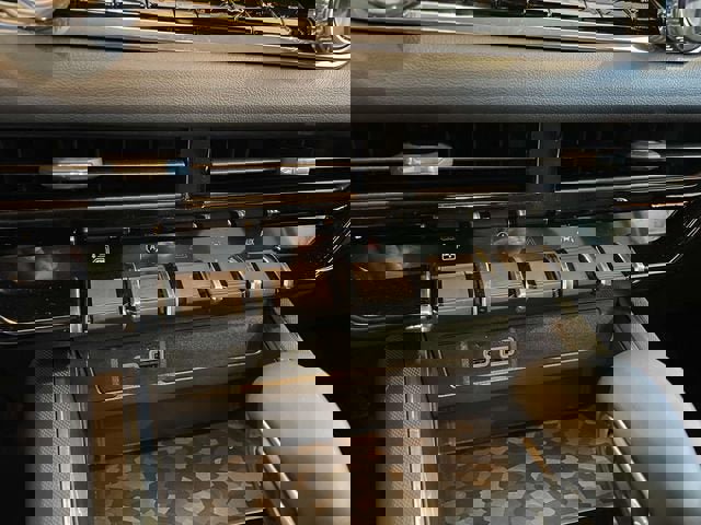 New 2026 GMC Canyon Elevation w/ Convenience Package image 15