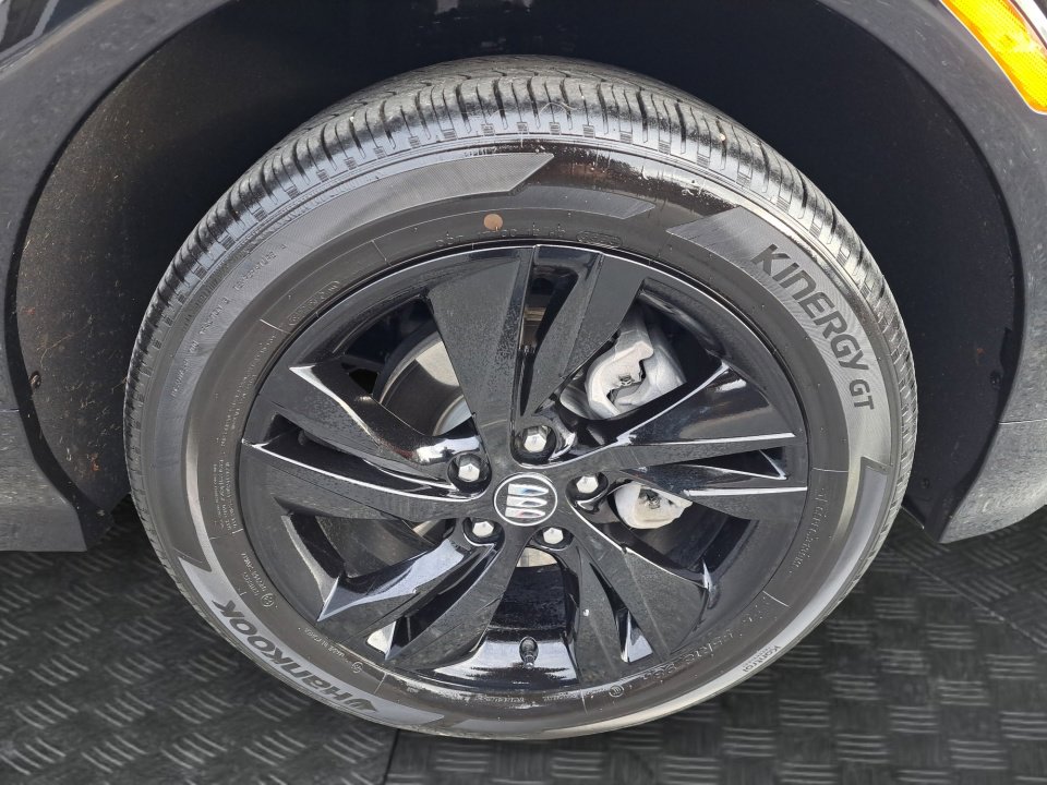 Certified 2024 Buick Encore GX Sport Touring w/ Comfort Package image 17