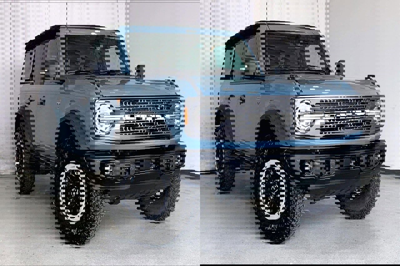 Used 2023 Ford Bronco Badlands w/ Sasquatch Package