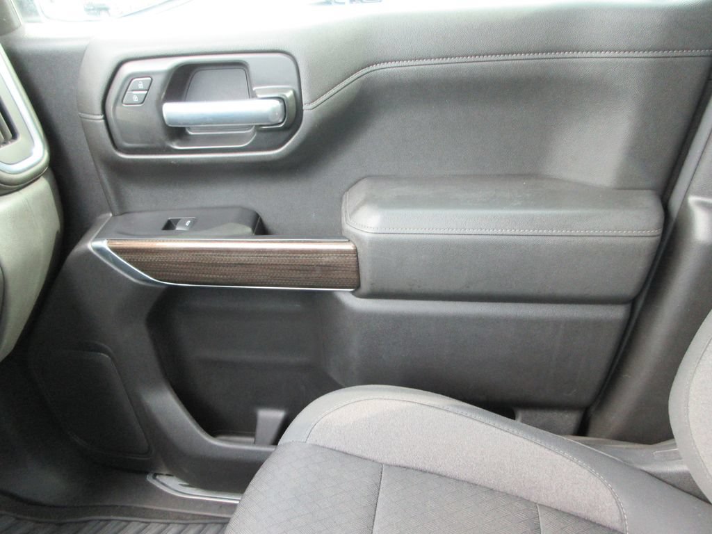 Certified 2021 Chevrolet Silverado 1500 LT w/ Convenience Package II AWD/4WD image 35