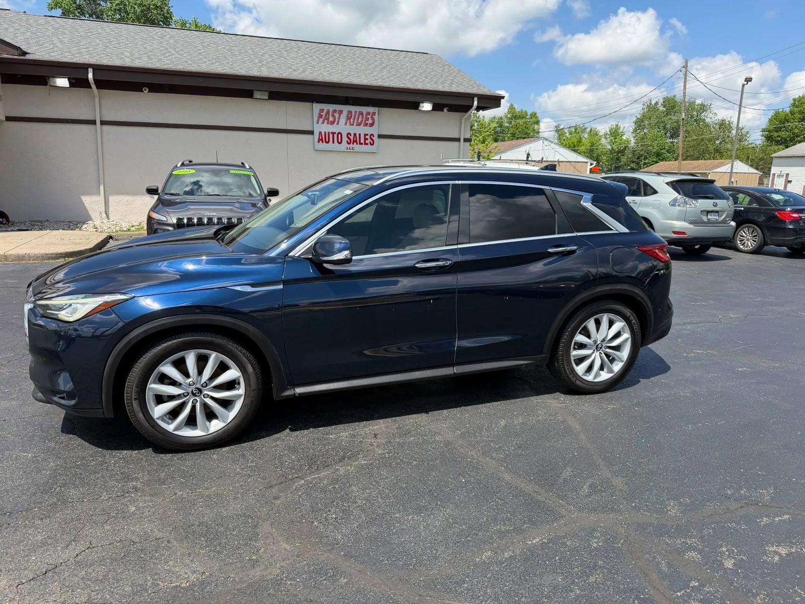 Used 2019 INFINITI QX50 Essential w/ Proassist Package AWD/4WD image 4