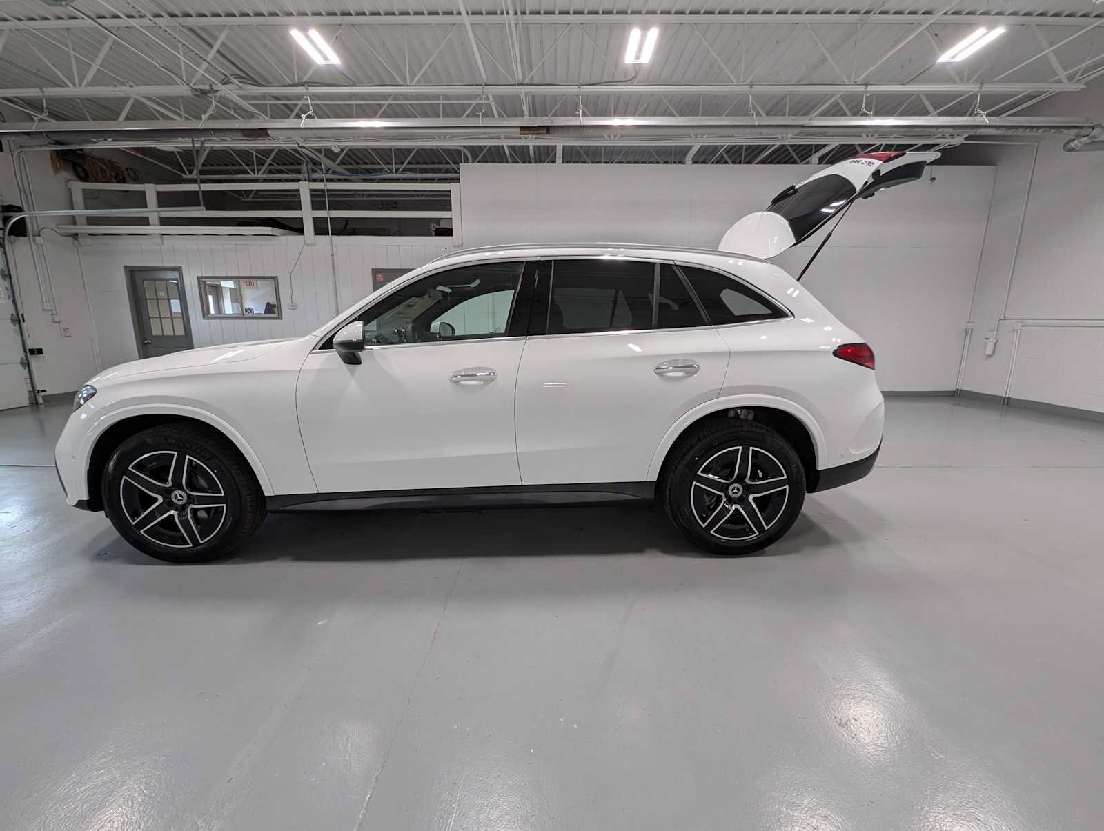 New 2026 Mercedes-Benz GLC 300 4MATIC image 10