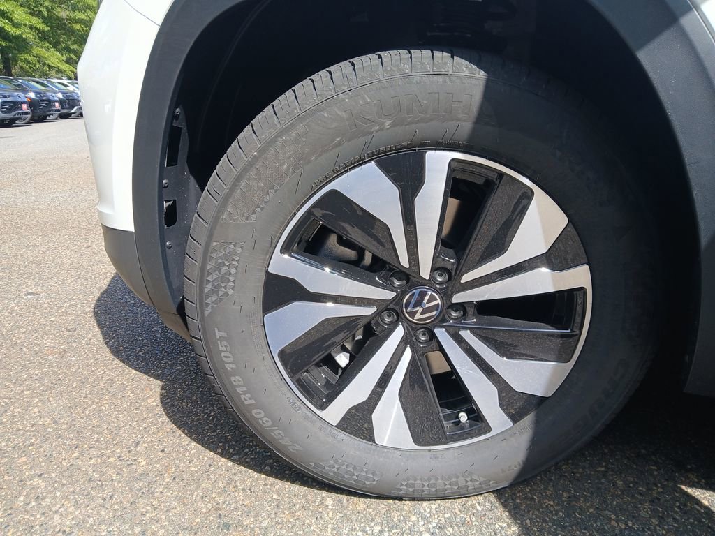 New 2026 Volkswagen Atlas Cross Sport SE image 25
