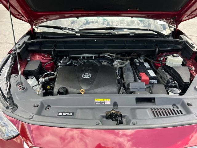 Used 2020 Toyota Highlander XLE AWD/4WD image 15
