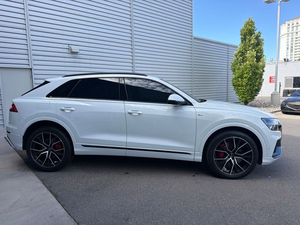 Used 2021 Audi Q8 Prestige AWD/4WD image 5