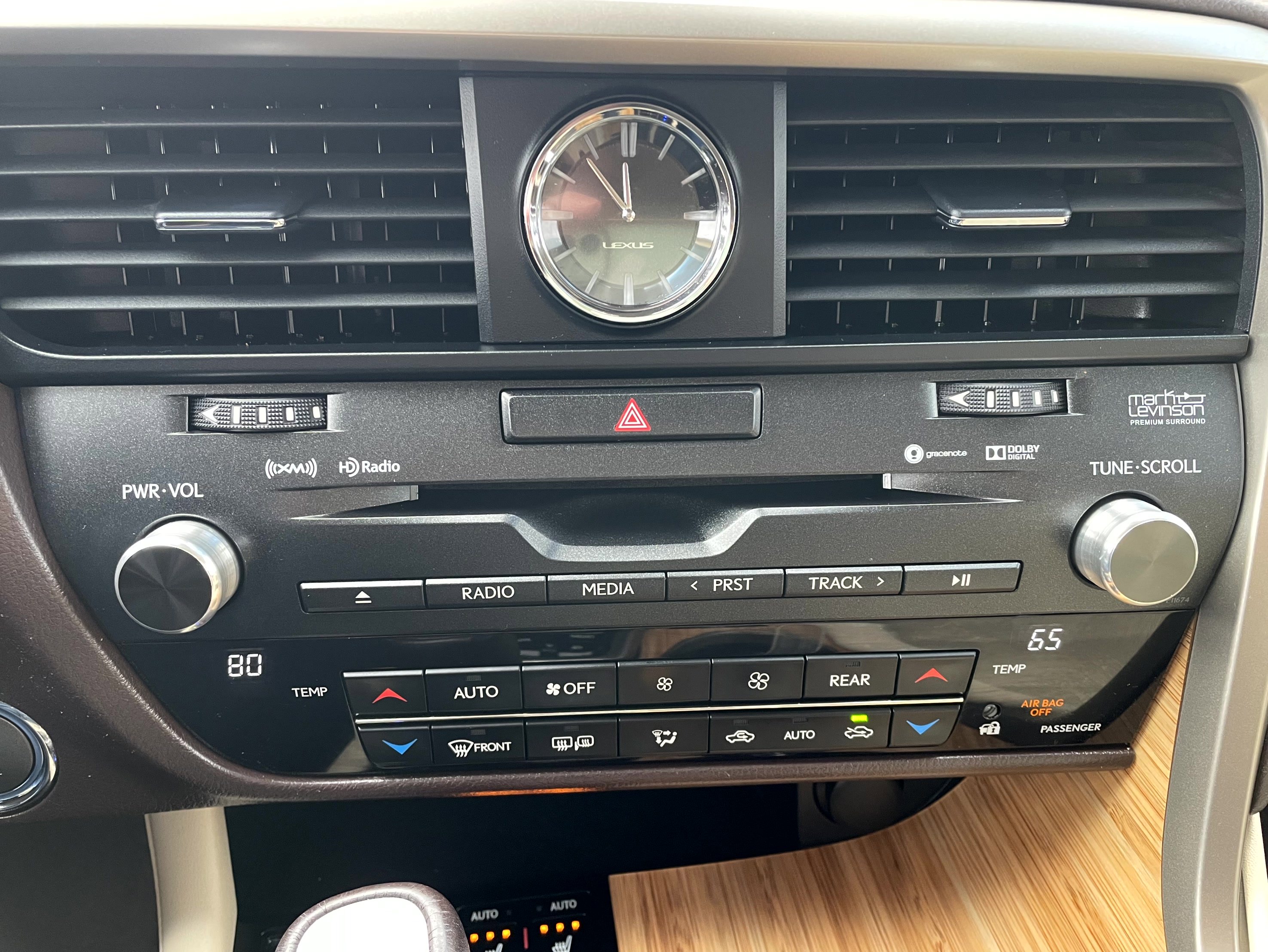 Used 2019 Lexus RX 350L Luxury image 18