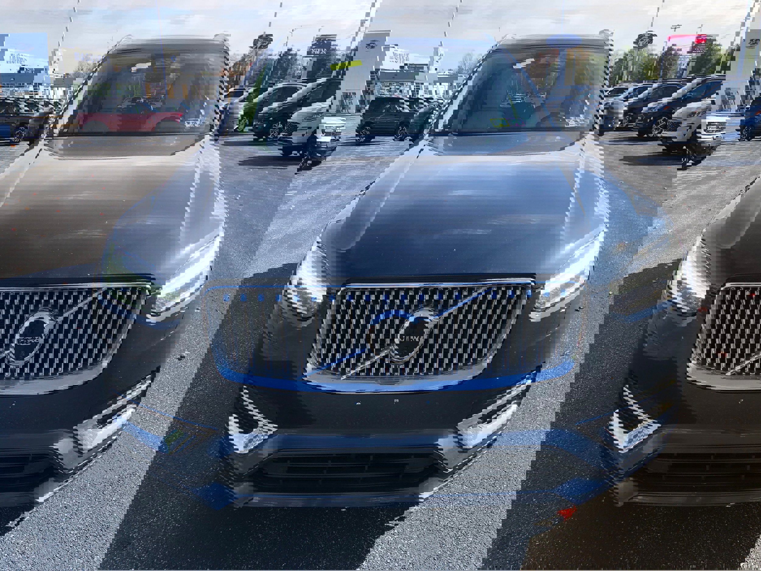 Used 2023 Volvo XC90 B6 Plus image 8