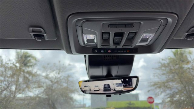 Used 2025 GMC Sierra 3500 Denali w/ Denali Reserve Package image 19