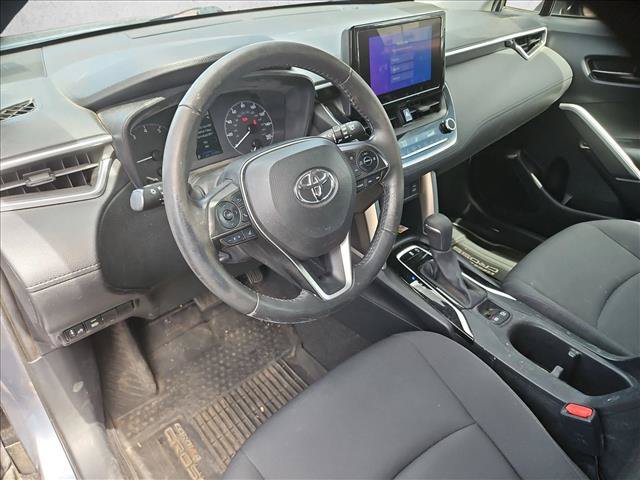 Used 2023 Toyota Corolla Cross LE AWD/4WD image 12