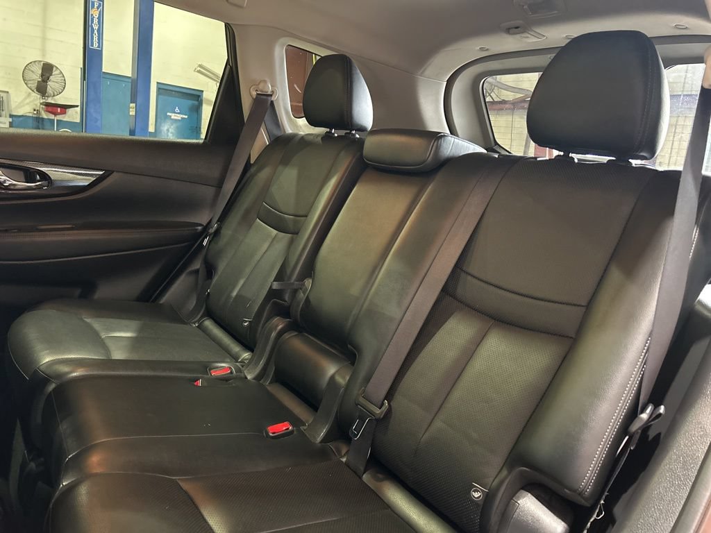 Used 2017 Nissan Rogue SL w/ SL Premium Package FWD image 42