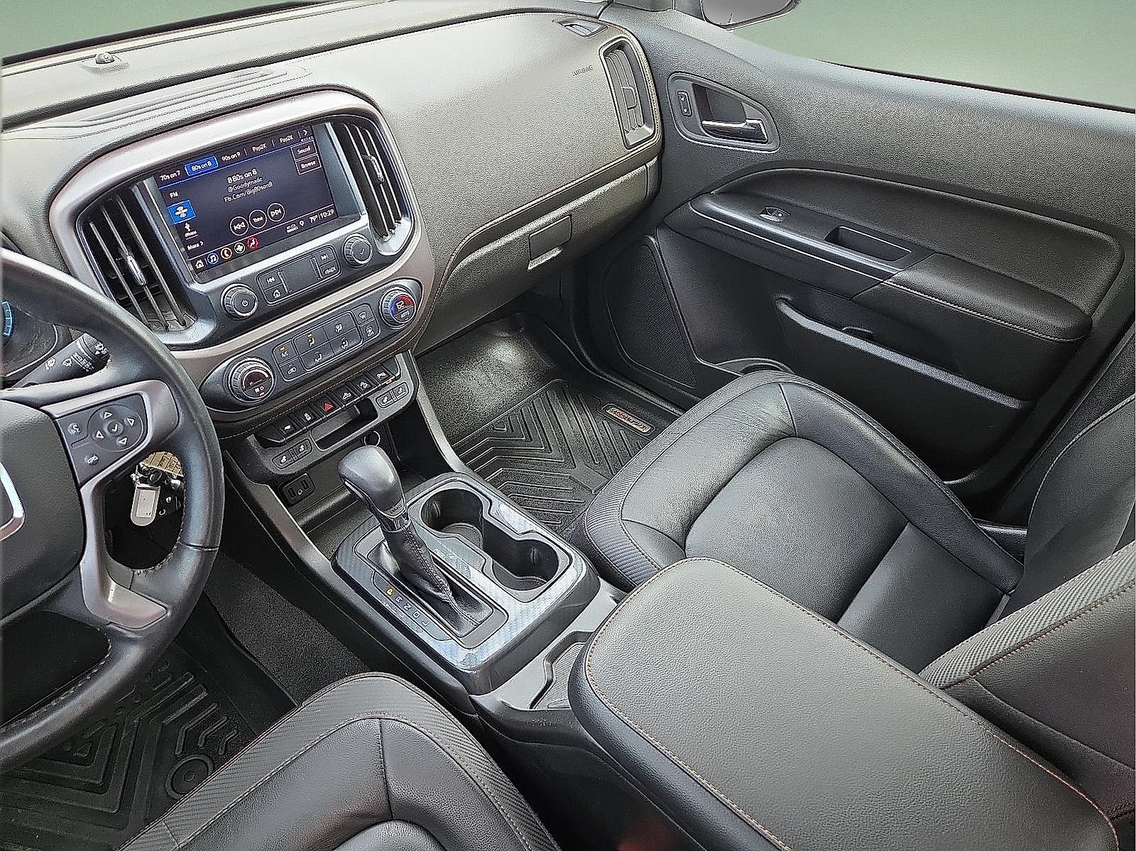 Certified 2022 GMC Canyon AT4 w/ Trailering Package AWD/4WD image 9