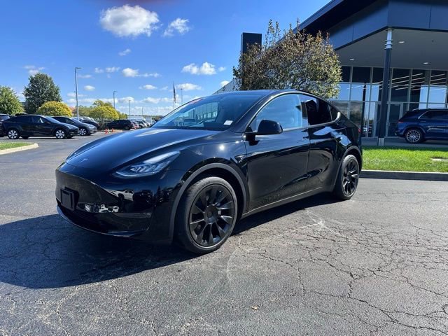 Used 2022 Tesla Model Y Long Range image 4